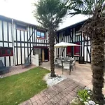 Maison De Nathony بيت للعطل *